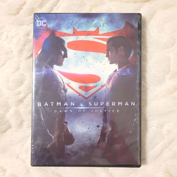 Batman vs Superman Dawn of Justice DVD Henry Cavill Ben Affleck New Sealed - Picture 1 of 7